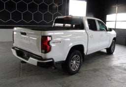 2023 Chevrolet Colorado 4x4 LT - Image 5