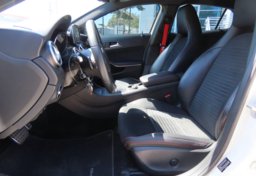 2015 Mercedes-Benz GLA  45 AMG - Image 39