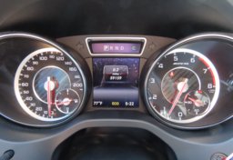 2015 Mercedes-Benz GLA  45 AMG - Image 25