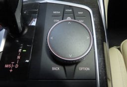 2021 BMW 3 Series 330i - Image 37