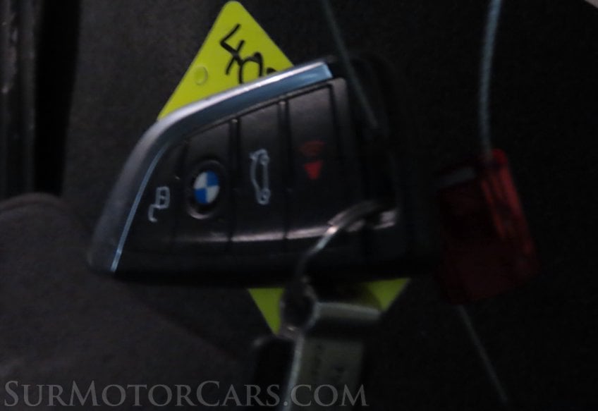 2021 BMW 3 Series 330i - Image 33