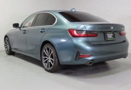 2021 BMW 3 Series 330i - Image 8