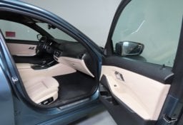 2021 BMW 3 Series 330i - Image 21