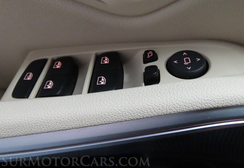 2021 BMW 3 Series 330i - Image 43