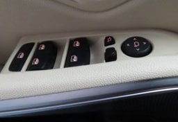 2021 BMW 3 Series 330i - Image 43