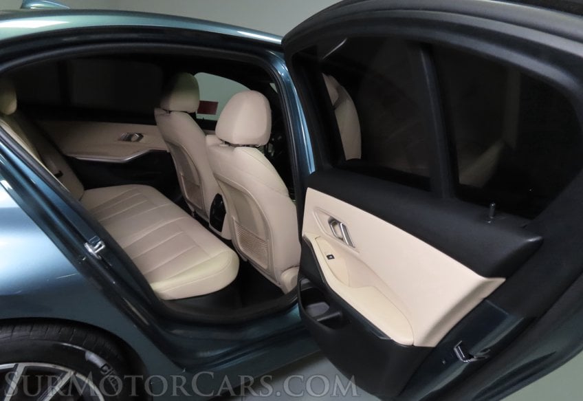 2021 BMW 3 Series 330i - Image 23