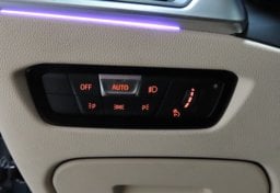 2021 BMW 3 Series 330i - Image 41