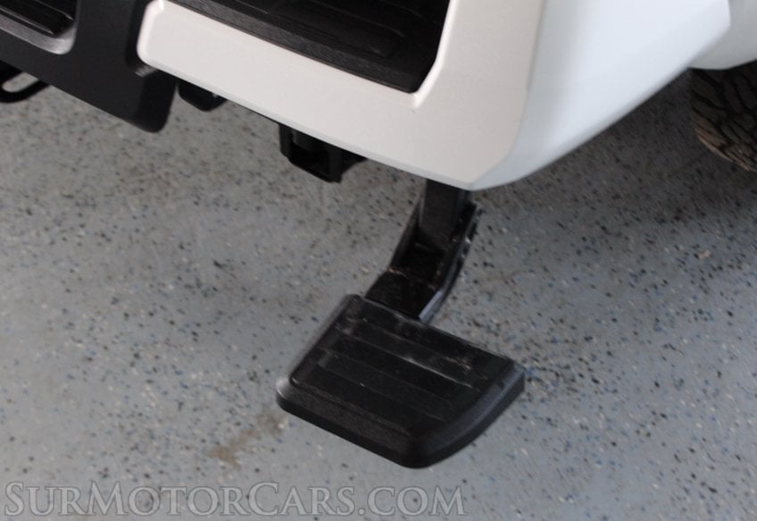 2025 Toyota Tacoma - Image 19