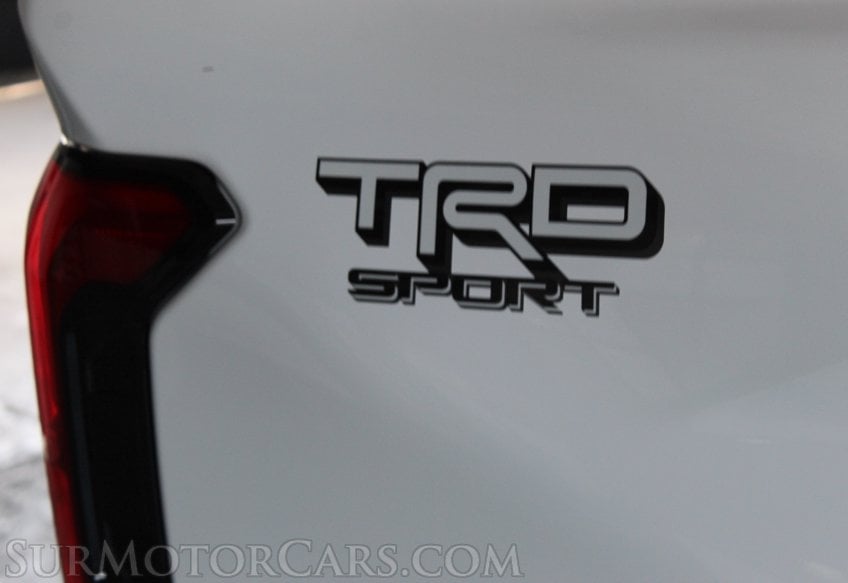 2025 Toyota Tacoma - Image 18