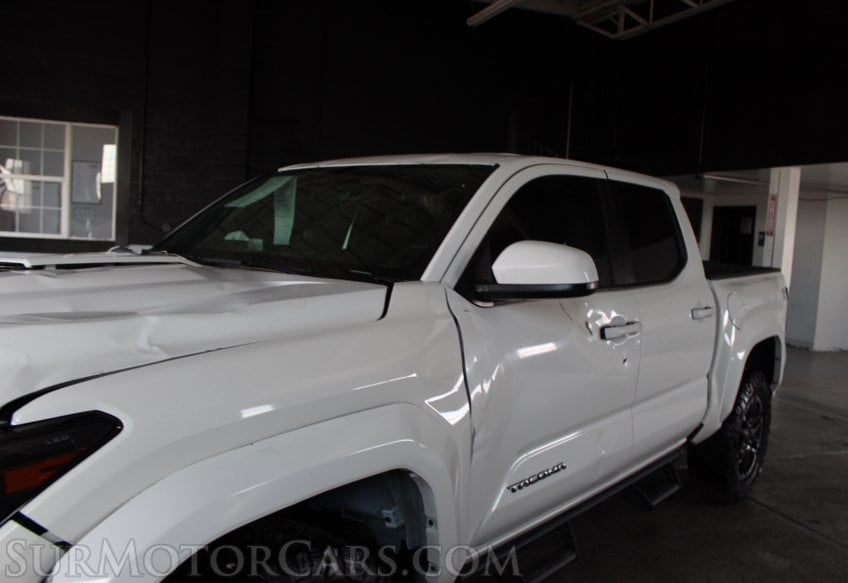 2025 Toyota Tacoma - Image 29