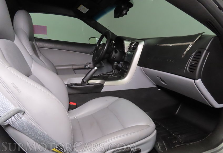 2005 Chevrolet Corvette - Image 36