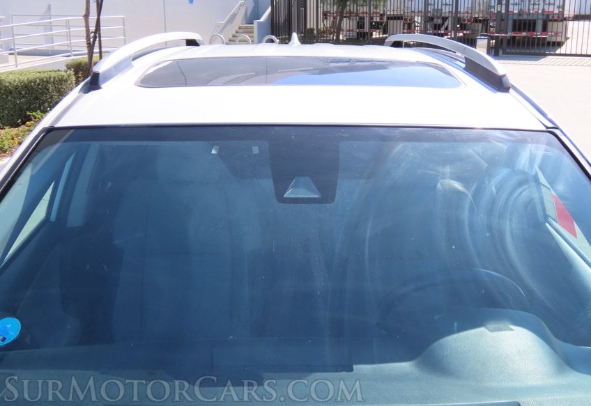 2016 Toyota RAV4 Limited AWD - Image 13