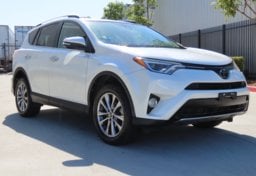 2016 Toyota RAV4 Limited AWD - Image 3