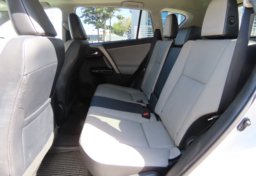2016 Toyota RAV4 Limited AWD - Image 27