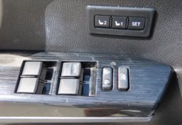 2016 Toyota RAV4 Limited AWD - Image 50