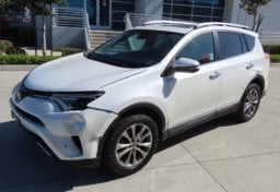 2016 Toyota RAV4 Limited AWD - Image 2