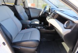 2016 Toyota RAV4 Limited AWD - Image 31
