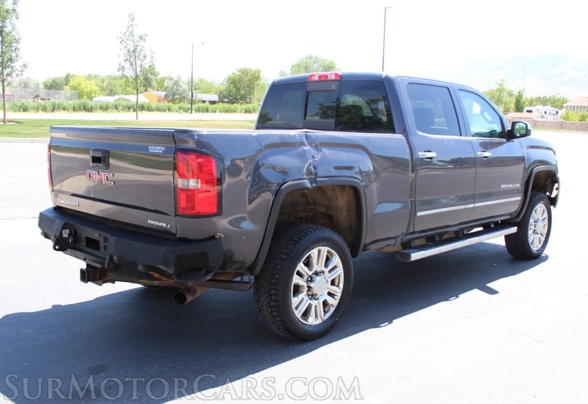 2016 GMC Sierra 2500HD Denali - Image 10