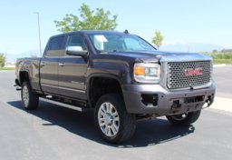 2016 GMC Sierra 2500HD Denali - Image 4