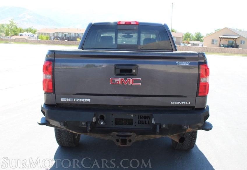 2016 GMC Sierra 2500HD Denali - Image 11