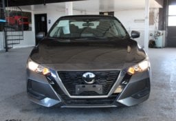 2022 Nissan Sentra SV - Image 11