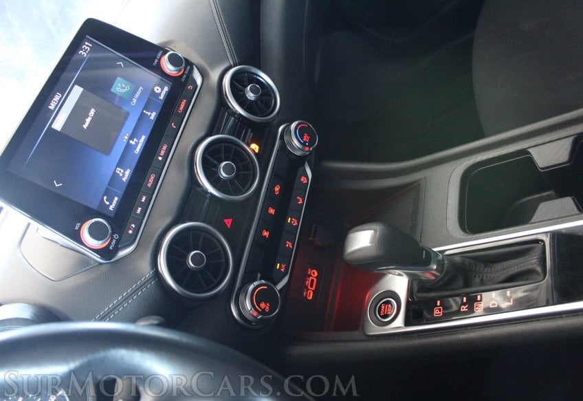 2022 Nissan Sentra SV - Image 32