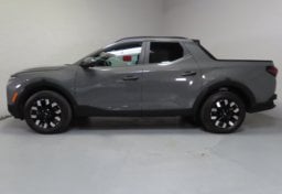 2025 Hyundai SANTA CRUZ SEL Activity - Image 6