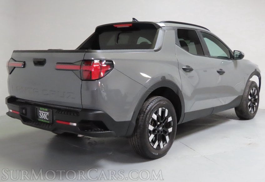 2025 Hyundai SANTA CRUZ SEL Activity - Image 7