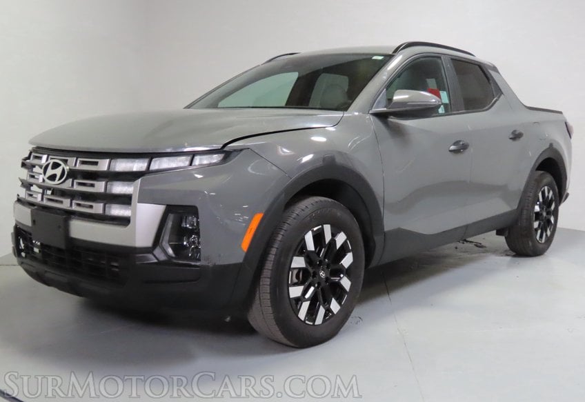 2025 Hyundai SANTA CRUZ SEL Activity - Image 3