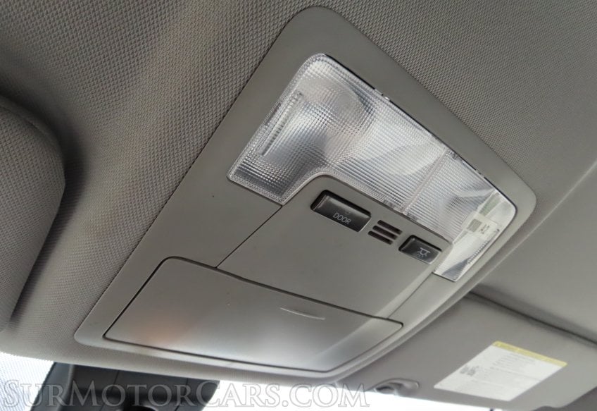 2019 Toyota Highlander LE - Image 44
