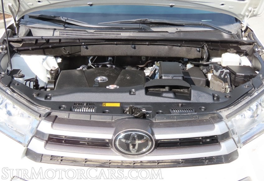2019 Toyota Highlander LE - Image 49