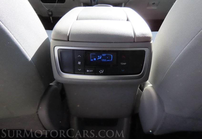 2019 Toyota Highlander LE - Image 45