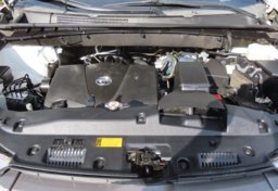 2019 Toyota Highlander LE - Image 48