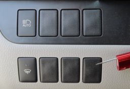 2019 Toyota Highlander LE - Image 42