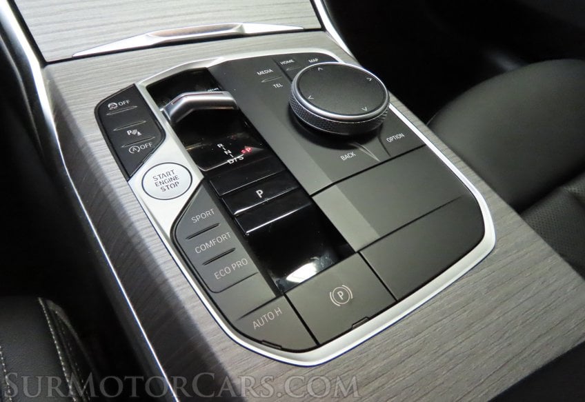 2026 BMW 3 Series xDrive - Image 19