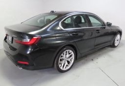 2026 BMW 3 Series xDrive - Image 10