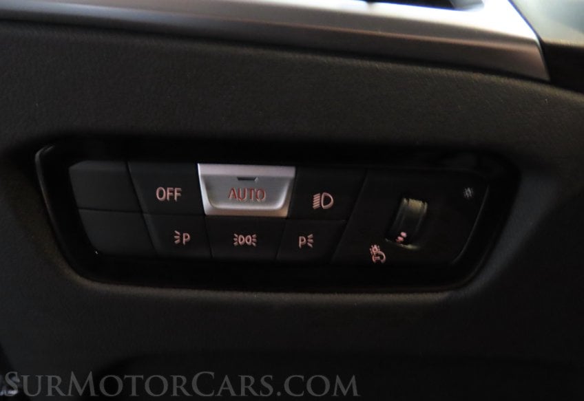 2026 BMW 3 Series xDrive - Image 32
