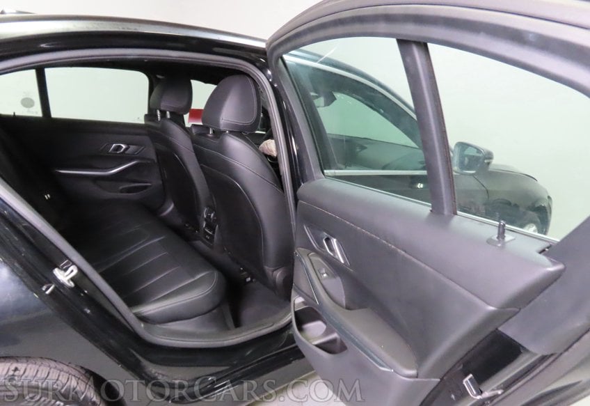 2026 BMW 3 Series xDrive - Image 39