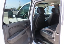 2012 GMC Sierra 3500HD Denali - Image 31