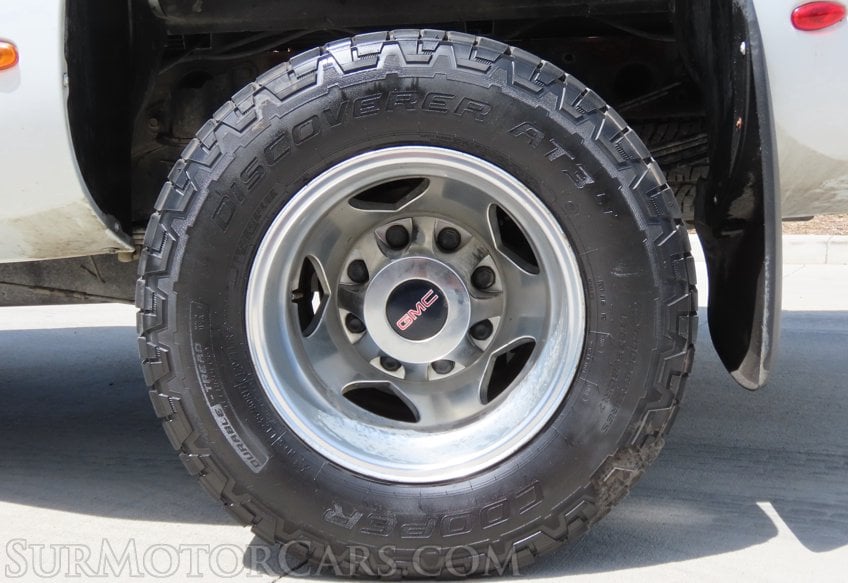 2012 GMC Sierra 3500HD Denali - Image 40