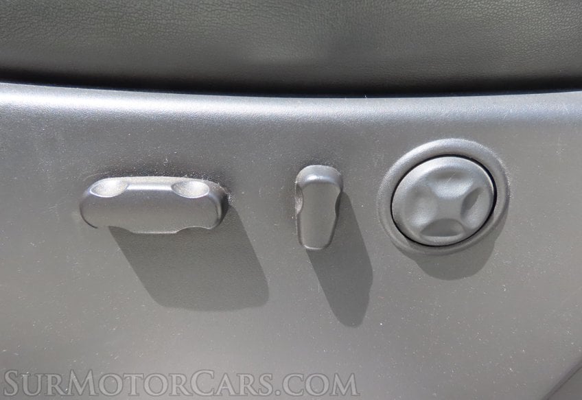 2012 GMC Sierra 3500HD Denali - Image 27