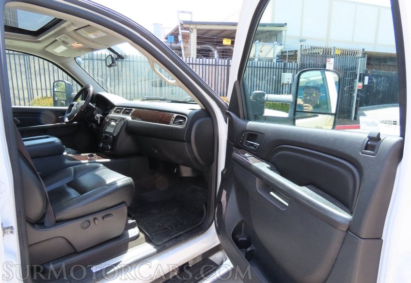 2012 GMC Sierra 3500HD Denali - Image 48