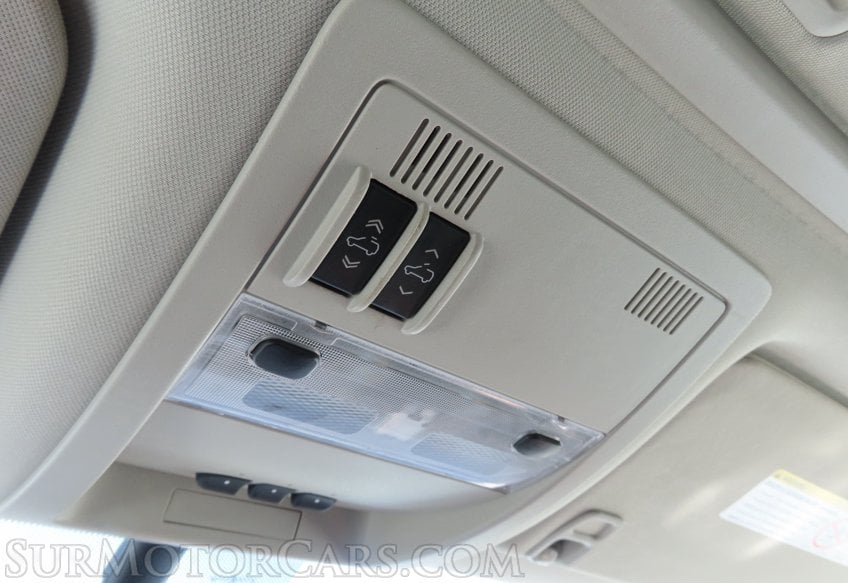 2012 GMC Sierra 3500HD Denali - Image 19