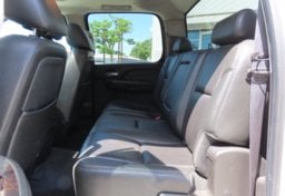 2012 GMC Sierra 3500HD Denali - Image 33