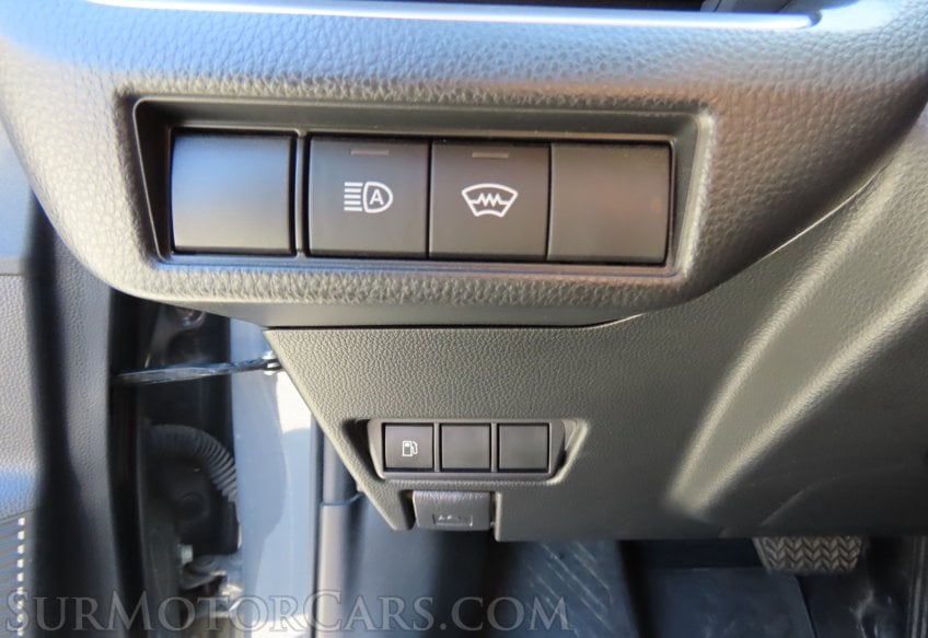 2023 Toyota Prius AWD LE - Image 25