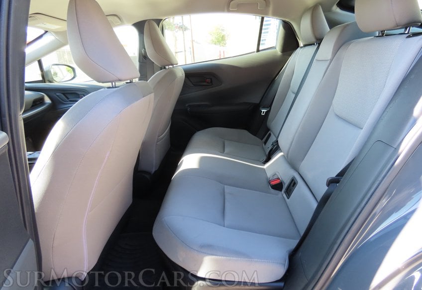 2023 Toyota Prius AWD LE - Image 33