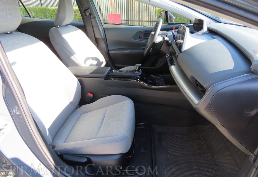 2023 Toyota Prius AWD LE - Image 48