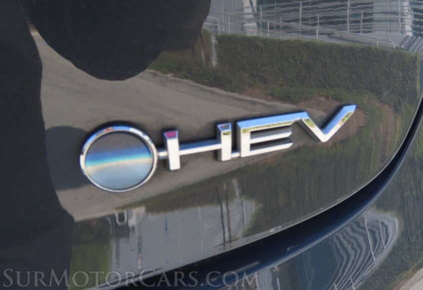 2023 Toyota Prius AWD LE - Image 44