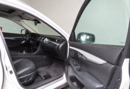 2019 Infiniti QX50 Luxe AWD - Image 44