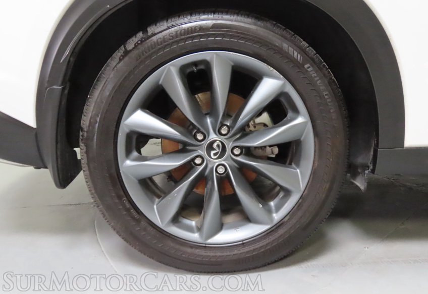 2019 Infiniti QX50 Luxe AWD - Image 43